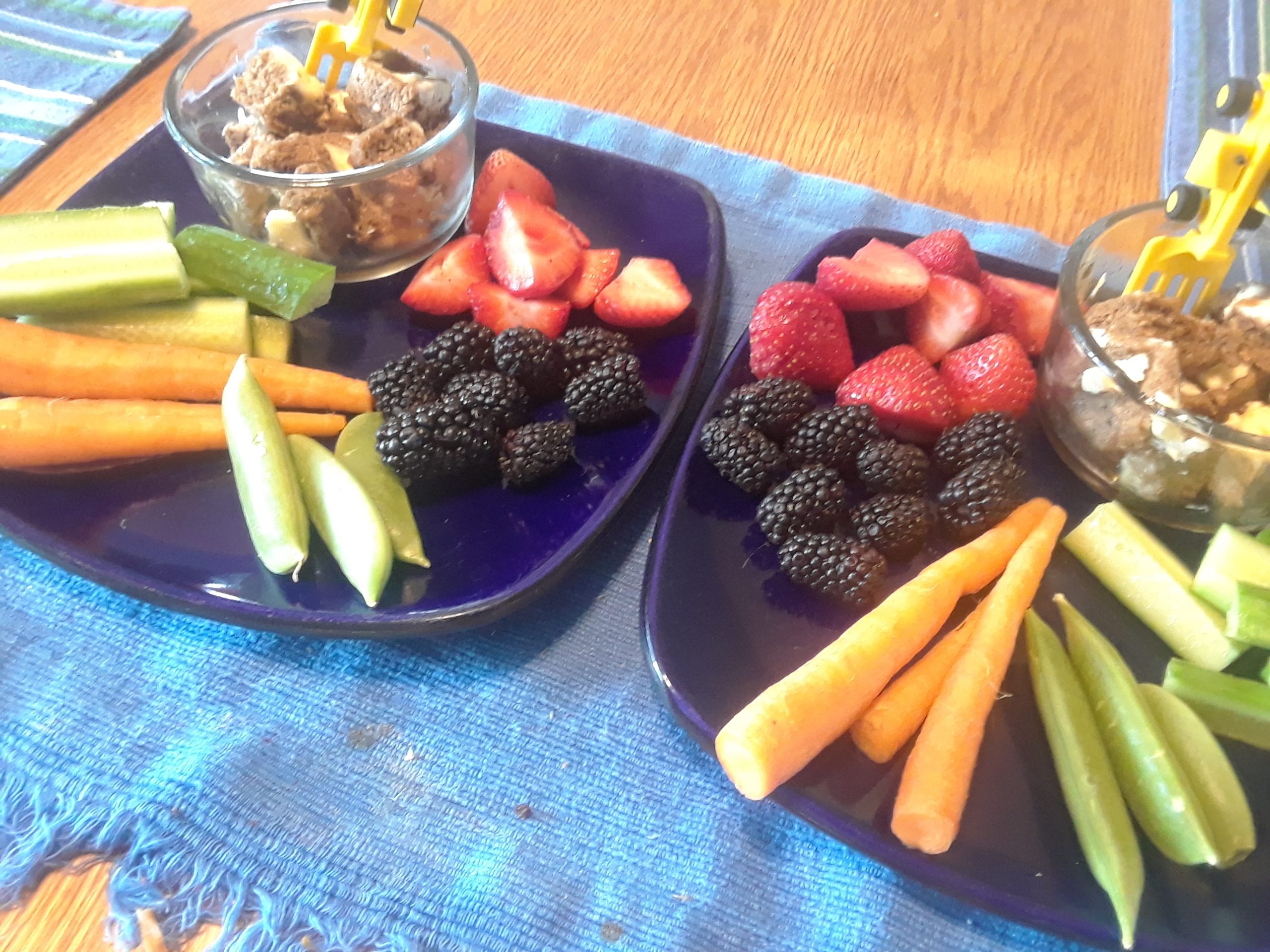 photo of healthy snacks for kids - eat your fruit